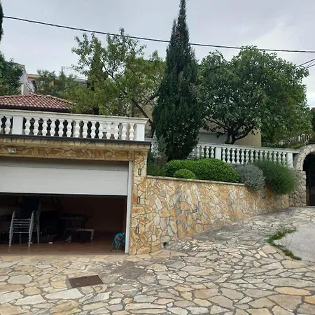 House Near Sea * Kruševo