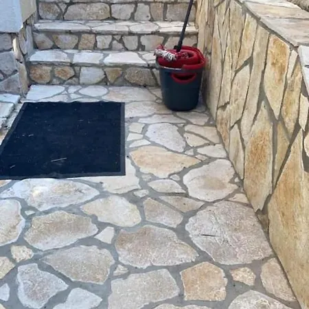 House Near Sea 펜션