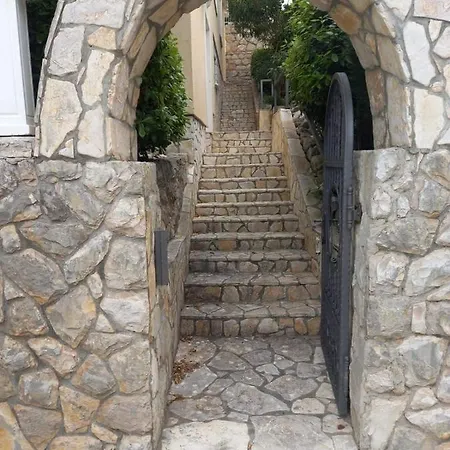 펜션 House Near Sea Kruševo