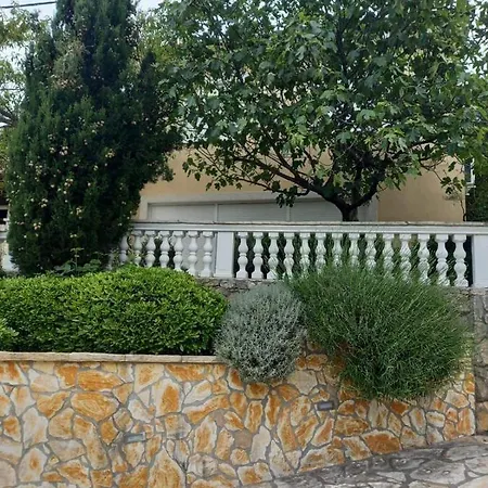 House Near Sea * Kruševo